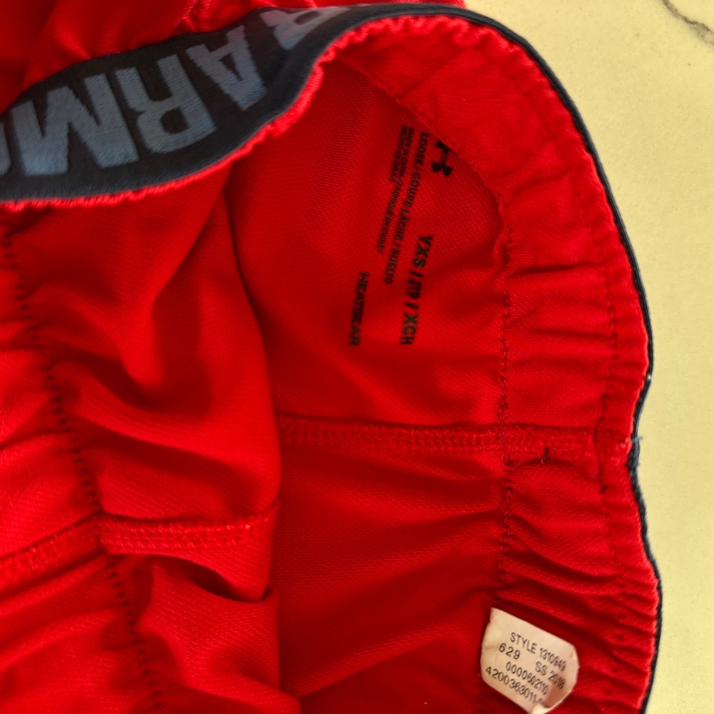 UNDER ARMOUR UA Play Up Americana Shorts Visit - Picture 5 of 6